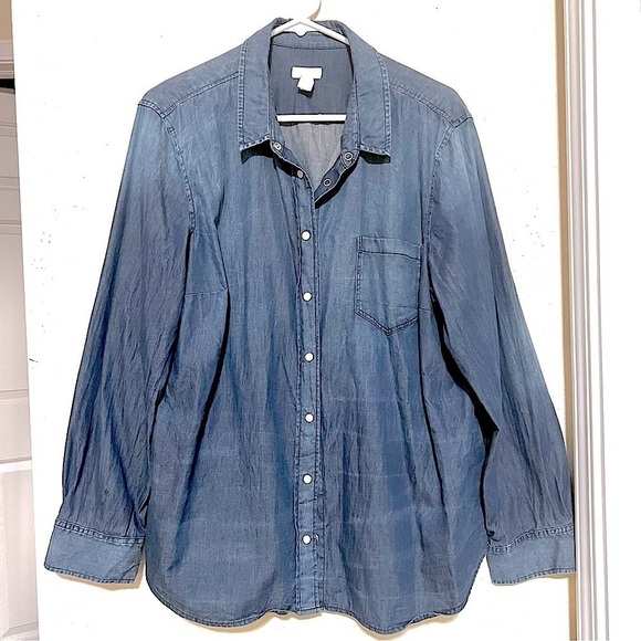 CHICO’S Denim Shacket pocket mother pearl buttons chambray women size Large - Picture 2 of 11